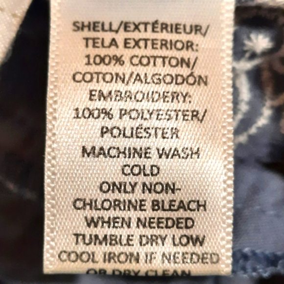 Loft Blue/White Embroidered Shorts size 8 - Picture 9 of 11